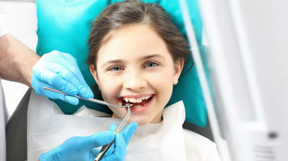 Почему подростка всё таки нужно лечить у детского стоматолога.